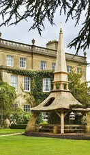 Oak Pavilion at Highgrove Garden