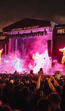 Die Chemical Brothers auf der Bühne bei APE Presents, Field Day Festival 2022