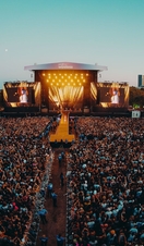 Nicki Minaj en el escenario principal del Wireless Festival de Londres