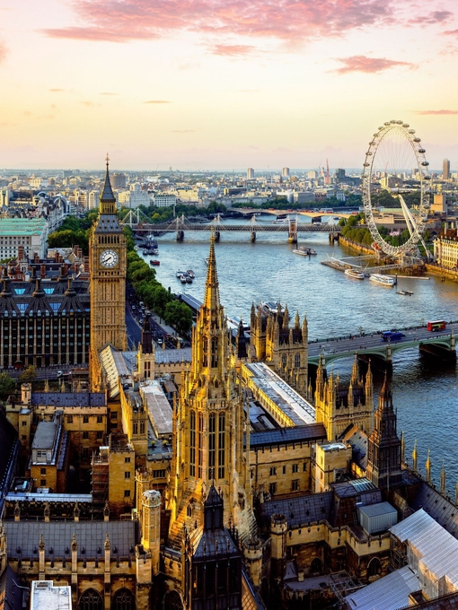 Panoramic view of the Houses of Parliament, Big Ben and London Eye