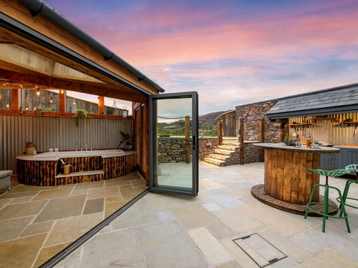 Brecon Retreat, Pentrefelin, Powys