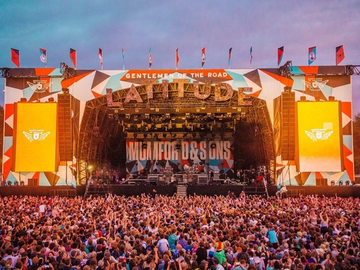 Mumford & Sons performing on the main stage of Latitude Festival