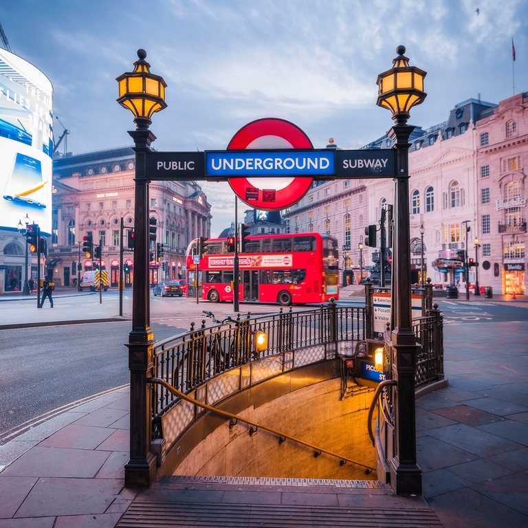 Estación de metro Piccadilly Circus, Londres